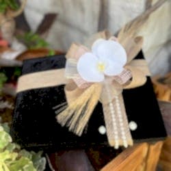 Siyah Ahşap Kutuda Nişan Çikolatası