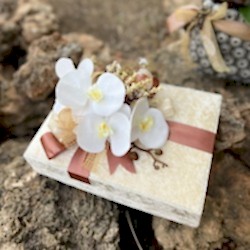 Krem Ahşap Kutuda Çikolata